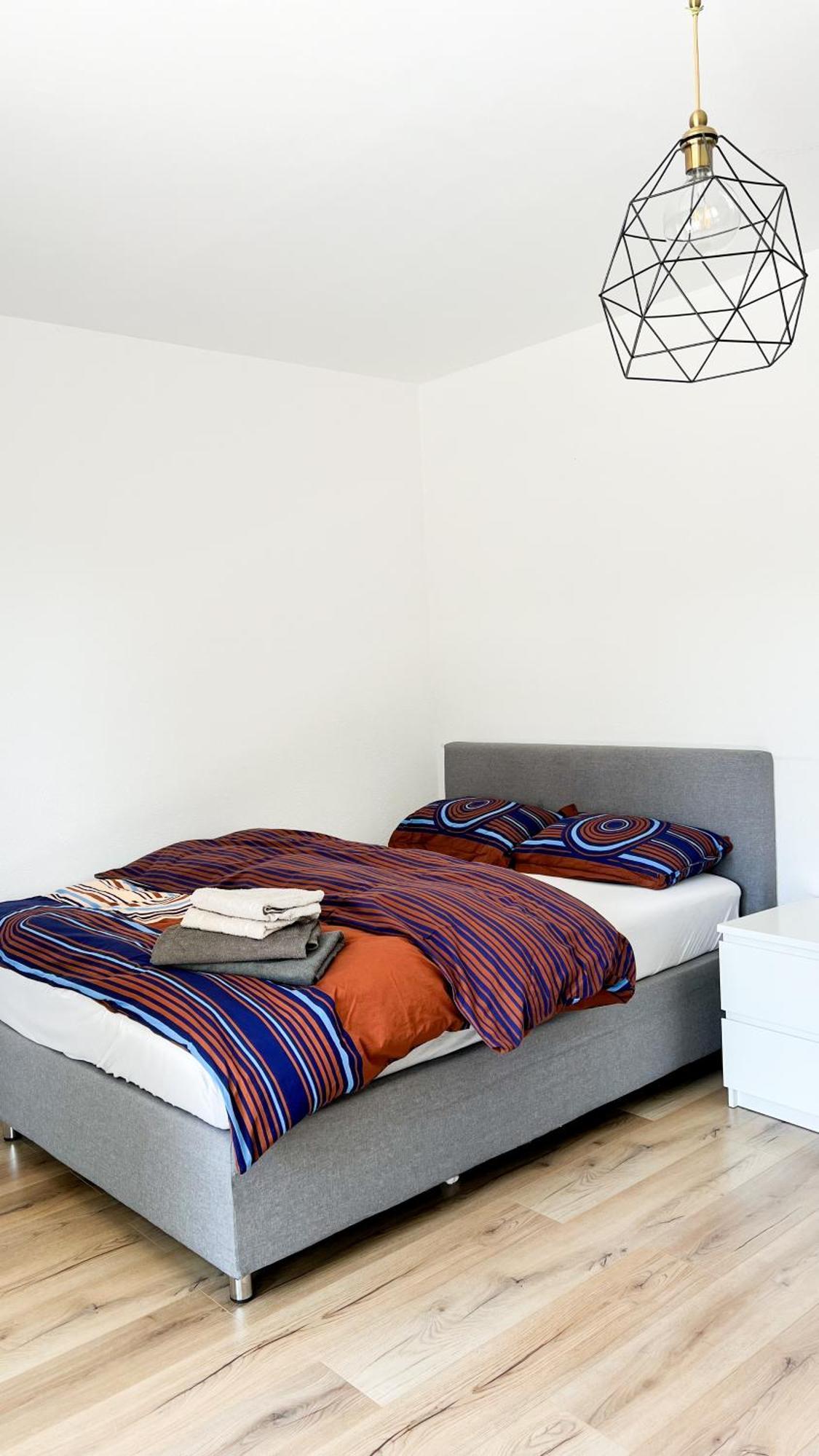 2 Zkb Apartment In Mannheim Kueche - Parken - Grosser Tv Екстериор снимка