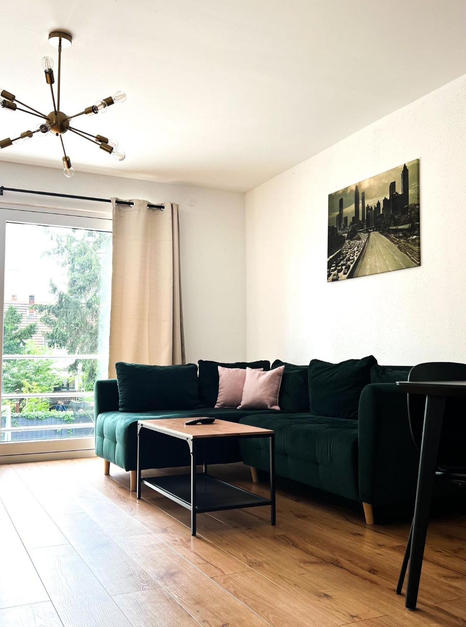 2 Zkb Apartment In Mannheim Kueche - Parken - Grosser Tv Екстериор снимка